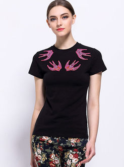 Brief O-neck Embroidery T-shirt
