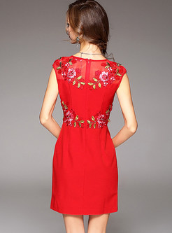 Elegant Sleeveless Embroidery Nipped Waist Bodycon Dress