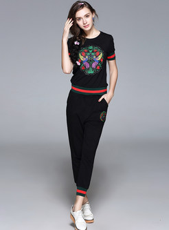 Stylish O-neck Hit Color Embroidery Two-piece Outfits