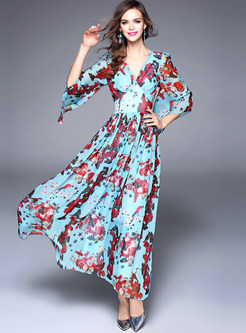 Sweet V-neck Print Flare Sleeve Maxi Dress