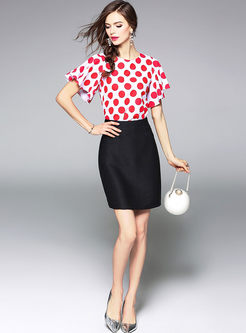 Stylish Wave Print Flare Sleeve T-shirt & Black Wrinkle Skirt