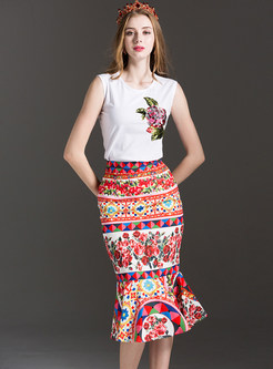Stylish Sequins Embroidered Sleeveless Camis & Ethnic Print Fishtail Skirt