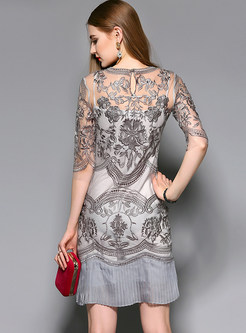 Sexy Lace Embroidered Half Sleeve Bodycon Dress