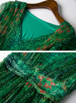Bohemian Silk Floral Print V-neck Short Sleeve Skater Dress