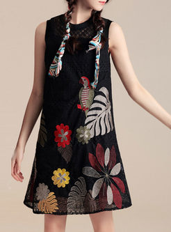 Sexy Embroidered Parrot Loose Sleeveless Shift Dress 