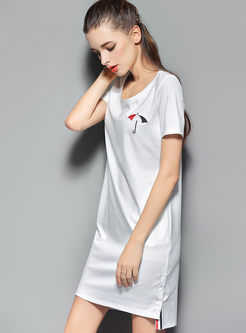 Brief Embroidered O-neck Short Sleeve T-shirt Dress 