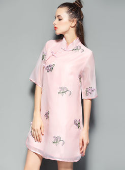 Vintage Embroidered Stand Collar Loose Shift Dress 