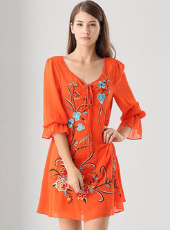 Ethic Embroidered O-neck Ruffle Sleeve Loose Shift Dress 