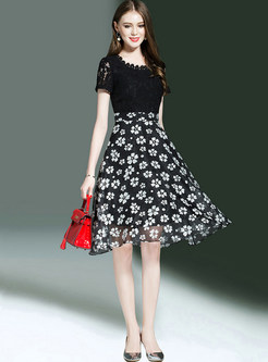 Lace Stitching Floral Print Short Sleeve Skater Dress