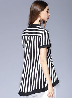 Casual Vertical Stripe V-neck Short Sleeve Loose T-shirt 