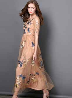Chic Embroidery Lace O-neck Maxi Dress