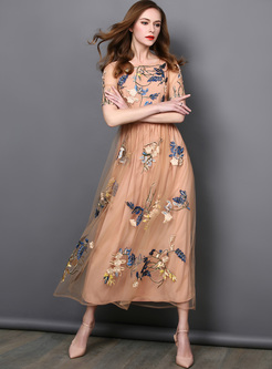 Chic Embroidery Lace O-neck Maxi Dress