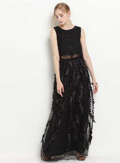 Black Sleeveless Embroidery Tanks & High Waist Stereoscopic Feather Skirt