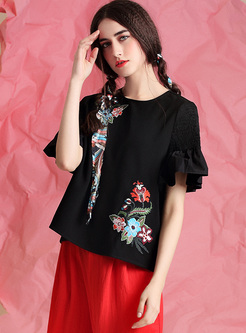 Brief Flare Sleeve Embroidery T-shirt