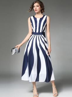 Elegant Color-blocked Striped Maxi Dress