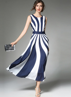Elegant Color-blocked Striped Maxi Dress