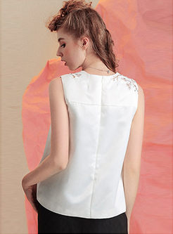 White Embroidered Sleeveless O-neck T-shirt