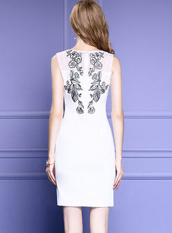 Elegant White Embroidered Slim Sleeveless Skater Dress