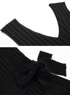 Pure Color V-neck Sleeveless Belt Knitted Dress