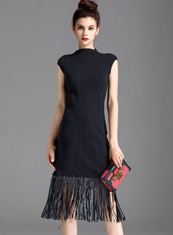 Black Tassel Stand Collar Sleeveless Knitted Dress