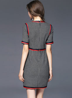 Sweet Plaid Short Sleeve Knitted Bodycon Dress