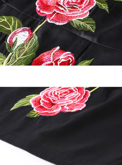Vintage Embroidered O-neck Half Sleeve Slim Bodycon Dress 