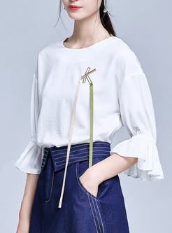 Brief Tied Embroidery Flare Sleeve T-shirt