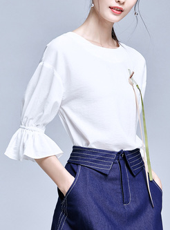 Brief Tied Embroidery Flare Sleeve T-shirt