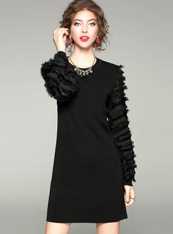 Stylish Feather Tassel Long Sleeve Knitted Dress