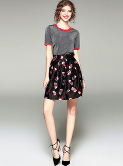 Short Sleeve Knitted T-shirt & Floral Print Skirt