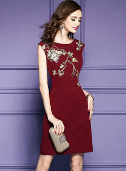 Elegant Embroidered Sleeveless Bodycon Dress