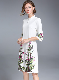 Brief Floral Embroidery Stand Collar Shift Dress