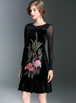 Elegant Embroidery Color-blocked Mermaid Dress