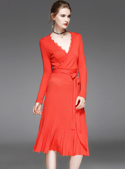Red Elegant Falbala V-neck Knitted Dress