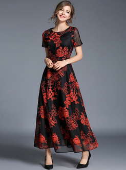 Elegant Flower Embroidery Waist Maxi Dress