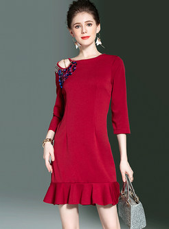 Chic Paillette-embellished Ruffled-hem Three Quarters Sleeve Bodycon Dress 
