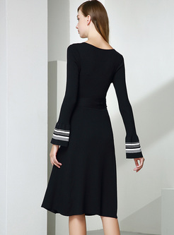 Elegant Striped V-neck Belted Knitted Dress