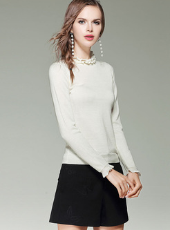 White Brief Falbala Collar Pullover Sweater