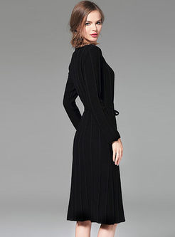 Black Long Sleeve Belt Knitted Dress