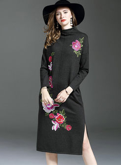 Loose Turtle Neck Embroidered Slit Knitted Dress
