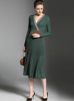 Dark Green Stylish Slim Ruffled V-neck Knitted Dress