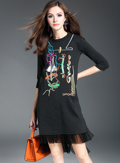 Brief Embroidery Mesh Patched Shift Dress