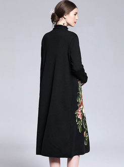 Ethnic Embroidery Long Sleeve Wool Knitted Coat