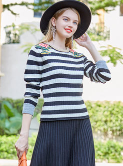 Causal Striped Embroidery Long Sleeve Knitted Sweater