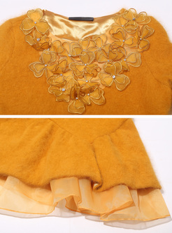 Yellow Stereoscopic Flower Beaded Flare Sleeve Sweater