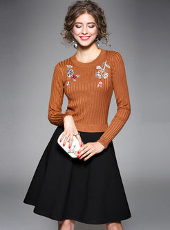 Hit Color Embroidery Long Sleeve A-line Knitted Dress