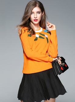 Cute Embroidery O-neck Knitted Sweater