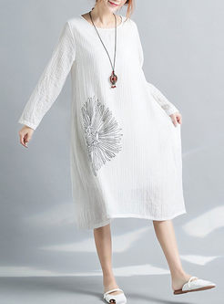 Brief Loose Embroidery Long Sleeve Shift Dress