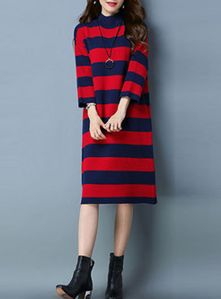 Brief Striped Three Quarters Sleeve Knitted Dress