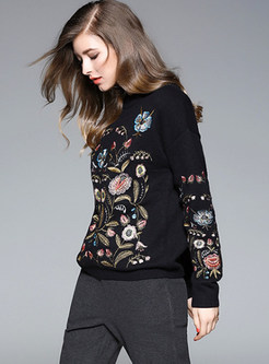 Black Flower Embroidery Knitted Sweater